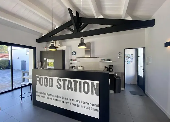 La De L Ancre Marine